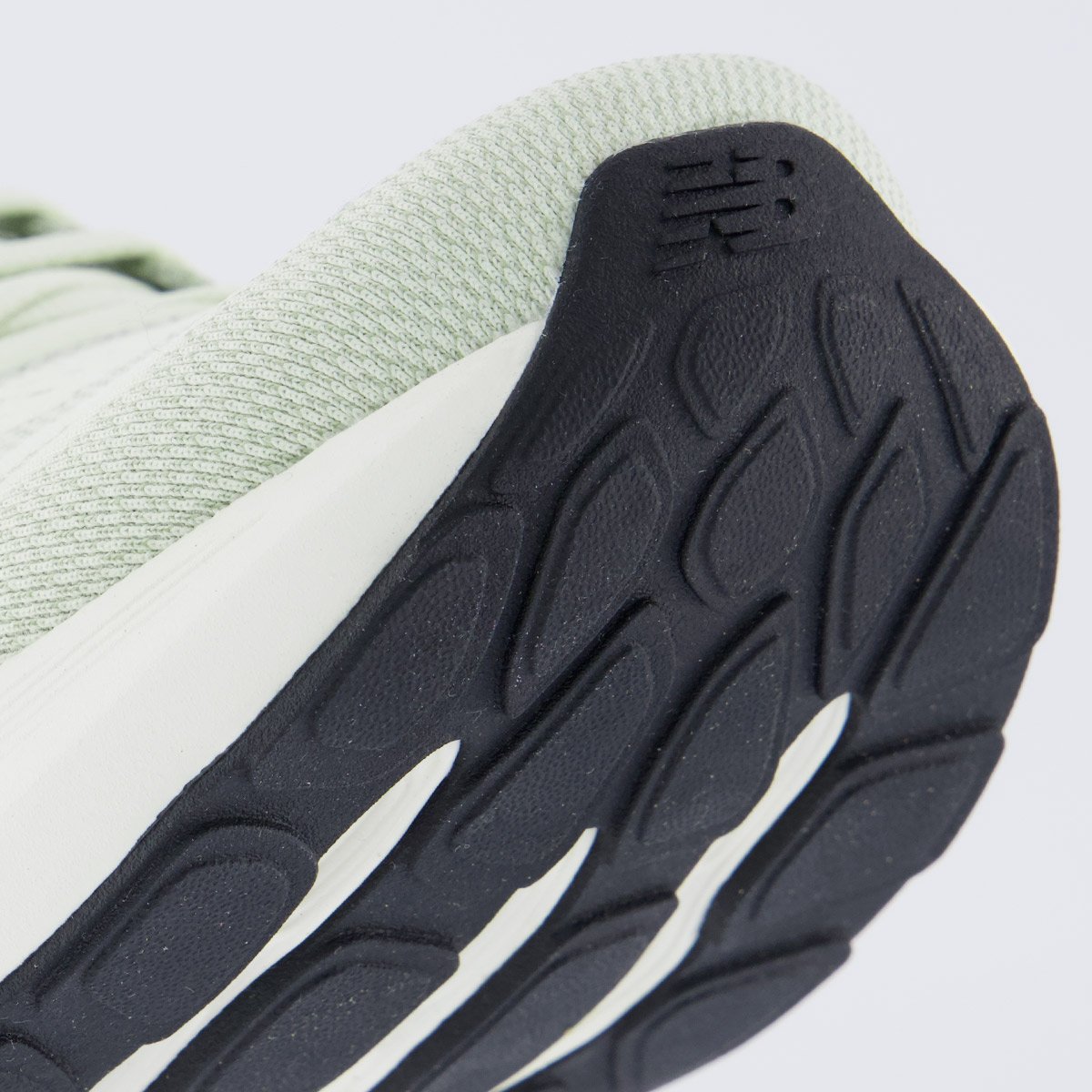 Tênis New Balance Fresh Foam X 880 V15 Feminino Verde Bege 8