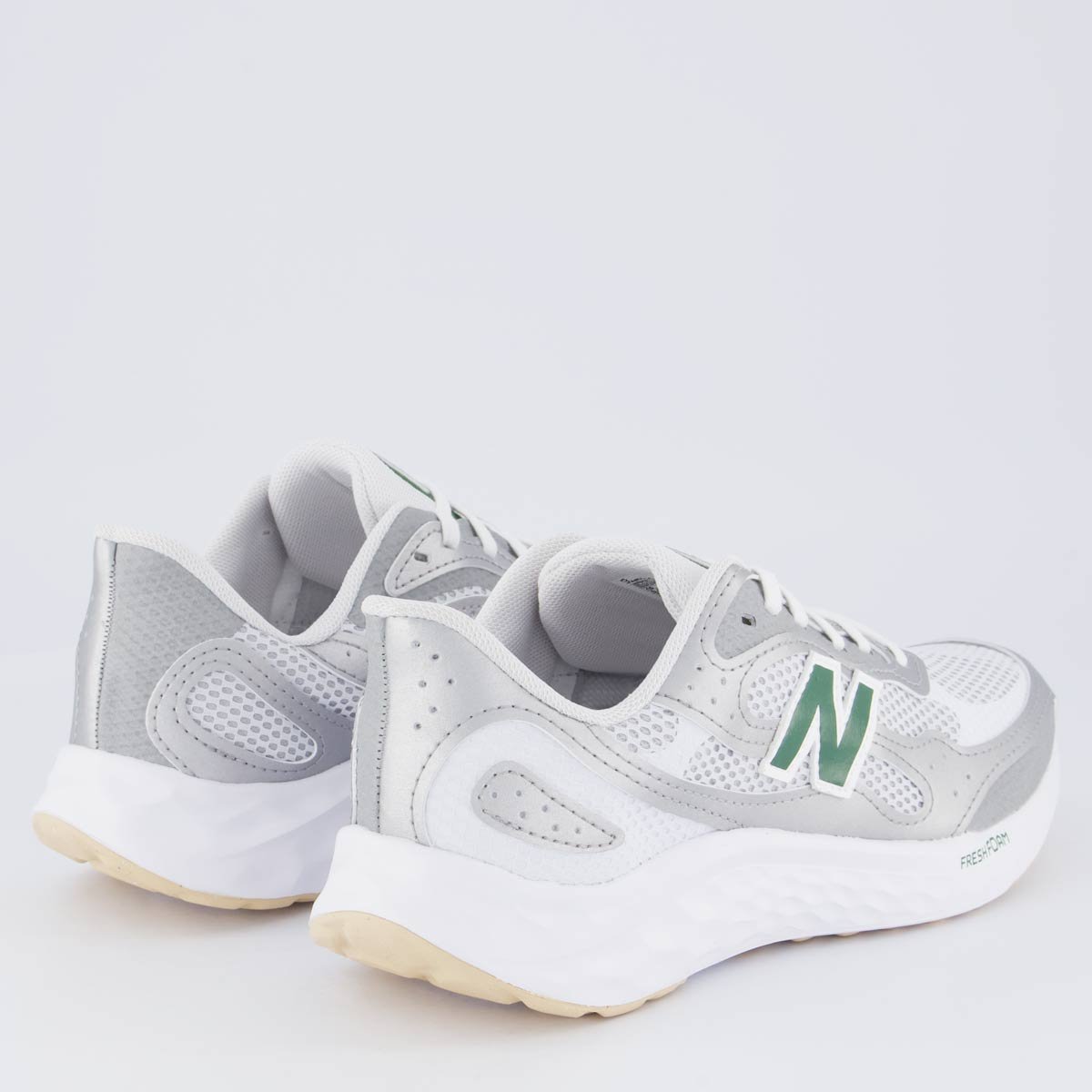 Tênis New Balance Fresh Foam Arishi V4 Prata Cinza/Branco 3