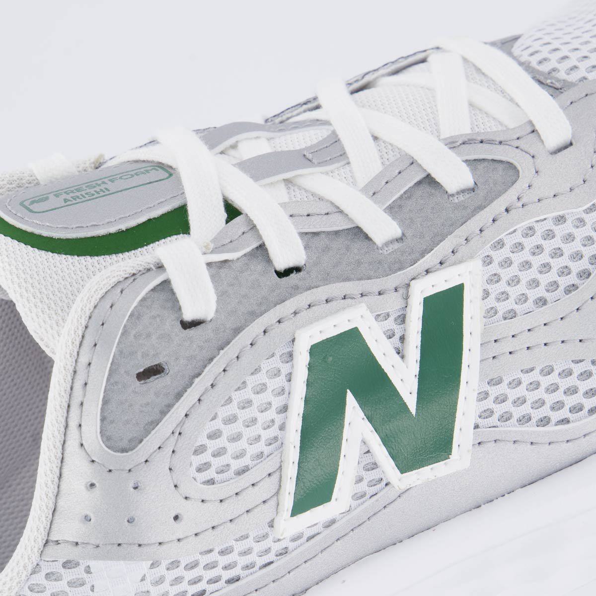 Tênis New Balance Fresh Foam Arishi V4 Prata Cinza/Branco 7