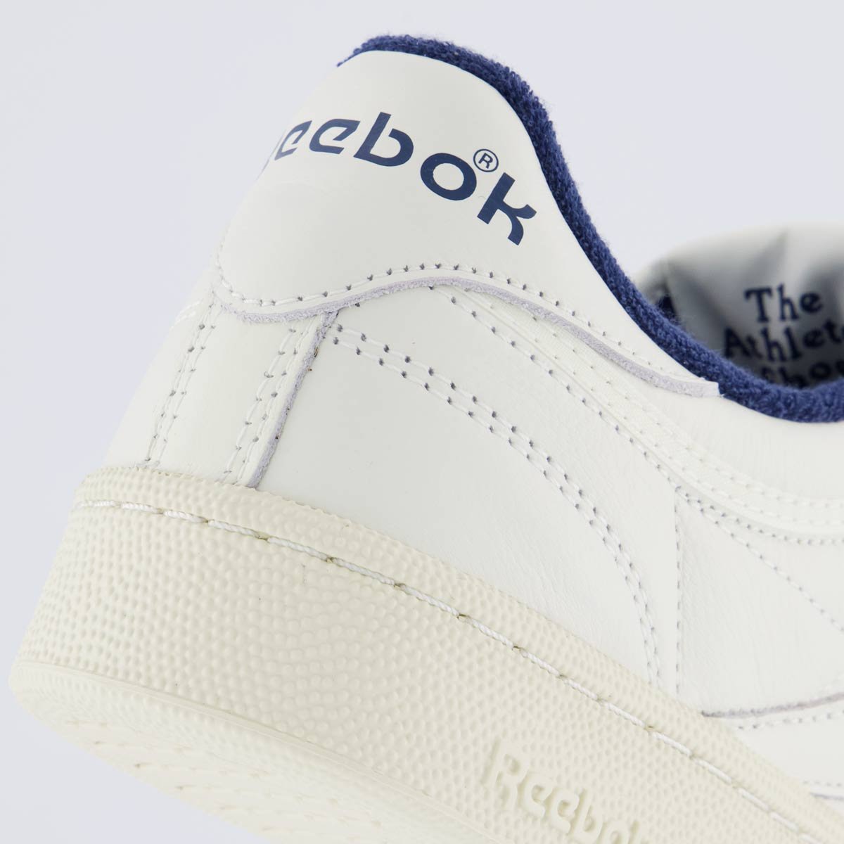 Tênis Reebok Club C 85 Vintage Off White e Marinho Off White/Azul 6
