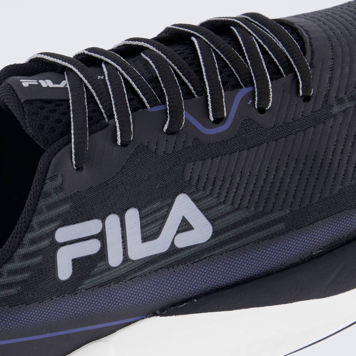 Tênis Fila Striker Preto Preto 7