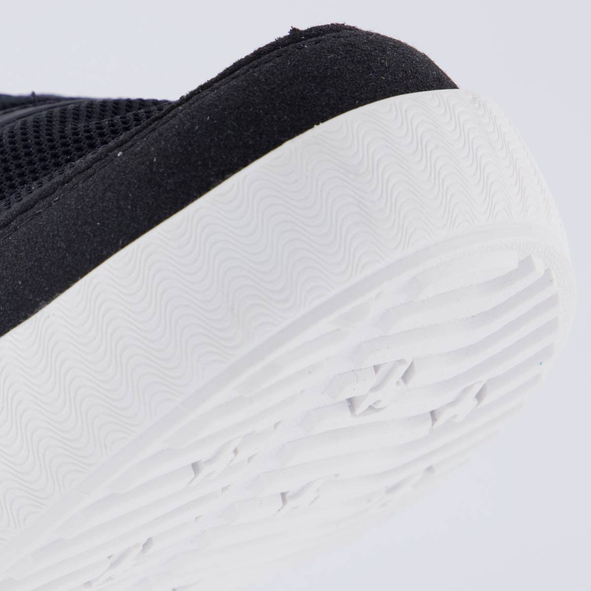 Tênis Mizuno Edo Cross Preto e Branco Preto/Branco 8