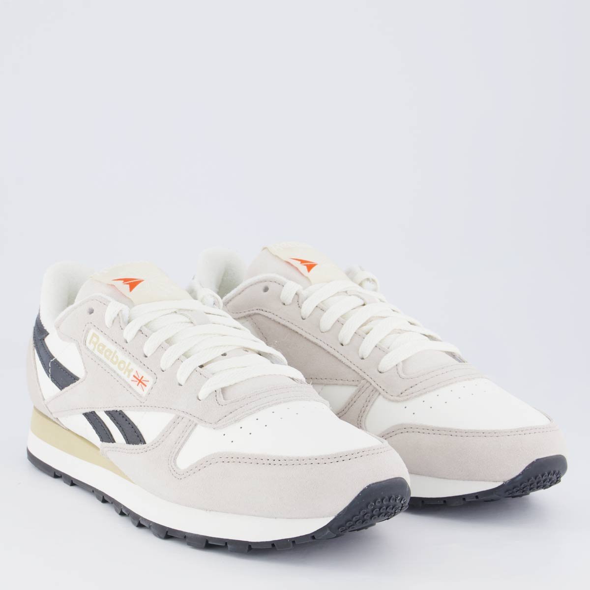 Tênis Reebok Classic Cinza e Branco Branco/Cinza 2