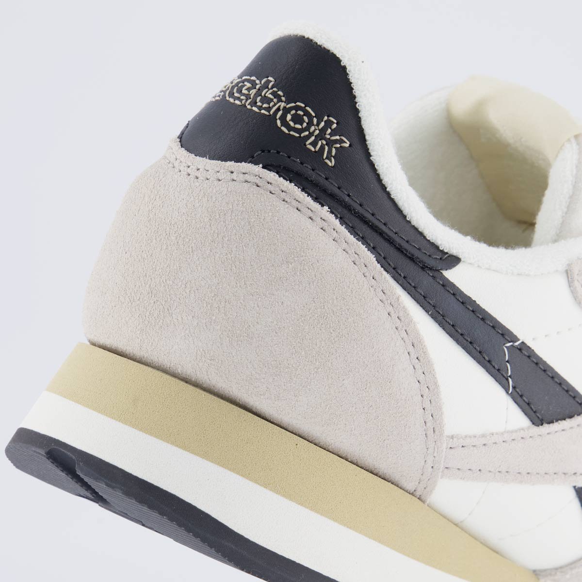 Tênis Reebok Classic Cinza e Branco Branco/Cinza 6