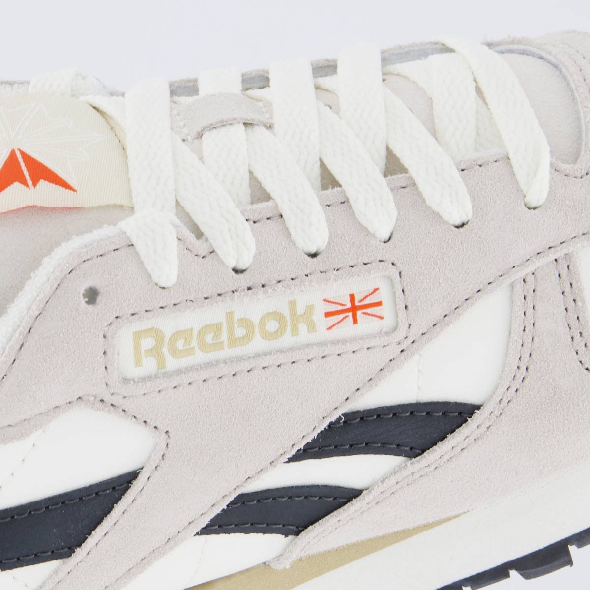 Tênis Reebok Classic Cinza e Branco Branco/Cinza 7