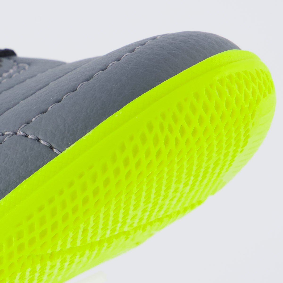 Chuteira Umbro Class Neo Futsal Juvenil Cinza Cinza/Verde 8