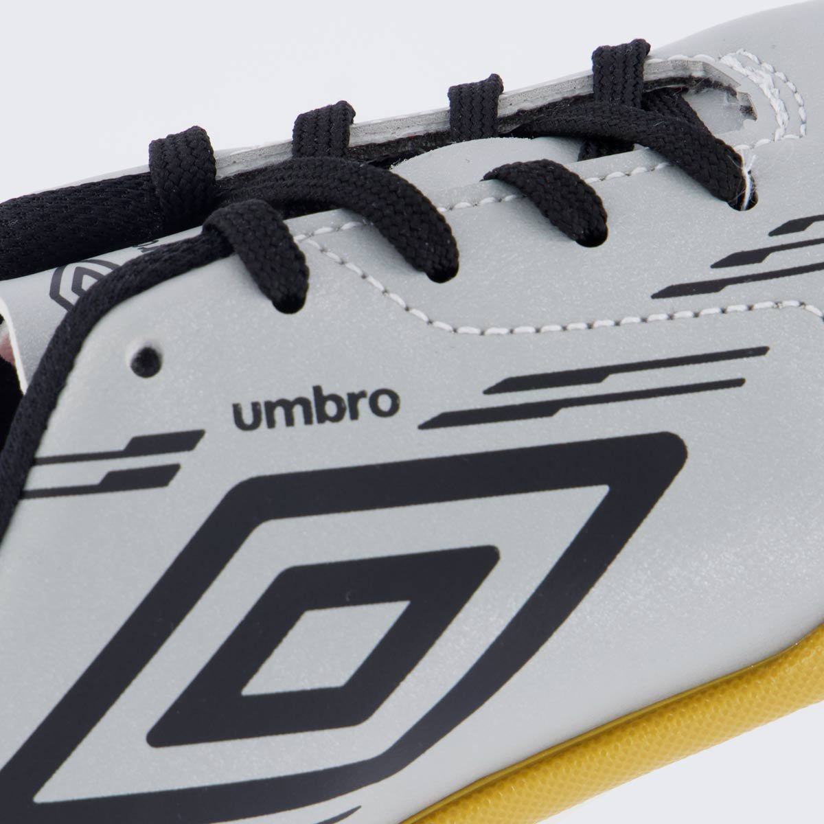 Chuteira Umbro Brave Futsal Juvenil Cinza e Preta Cinza/Preto 7