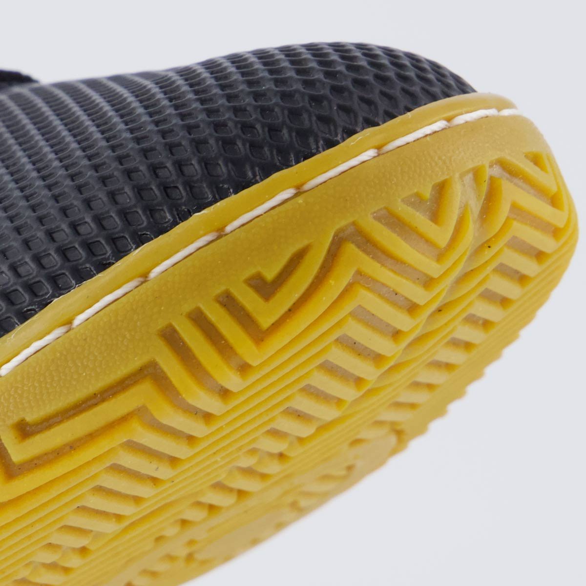 Chuteira Umbro Football Futsal Preta e Lilás Preto/Lilás 8