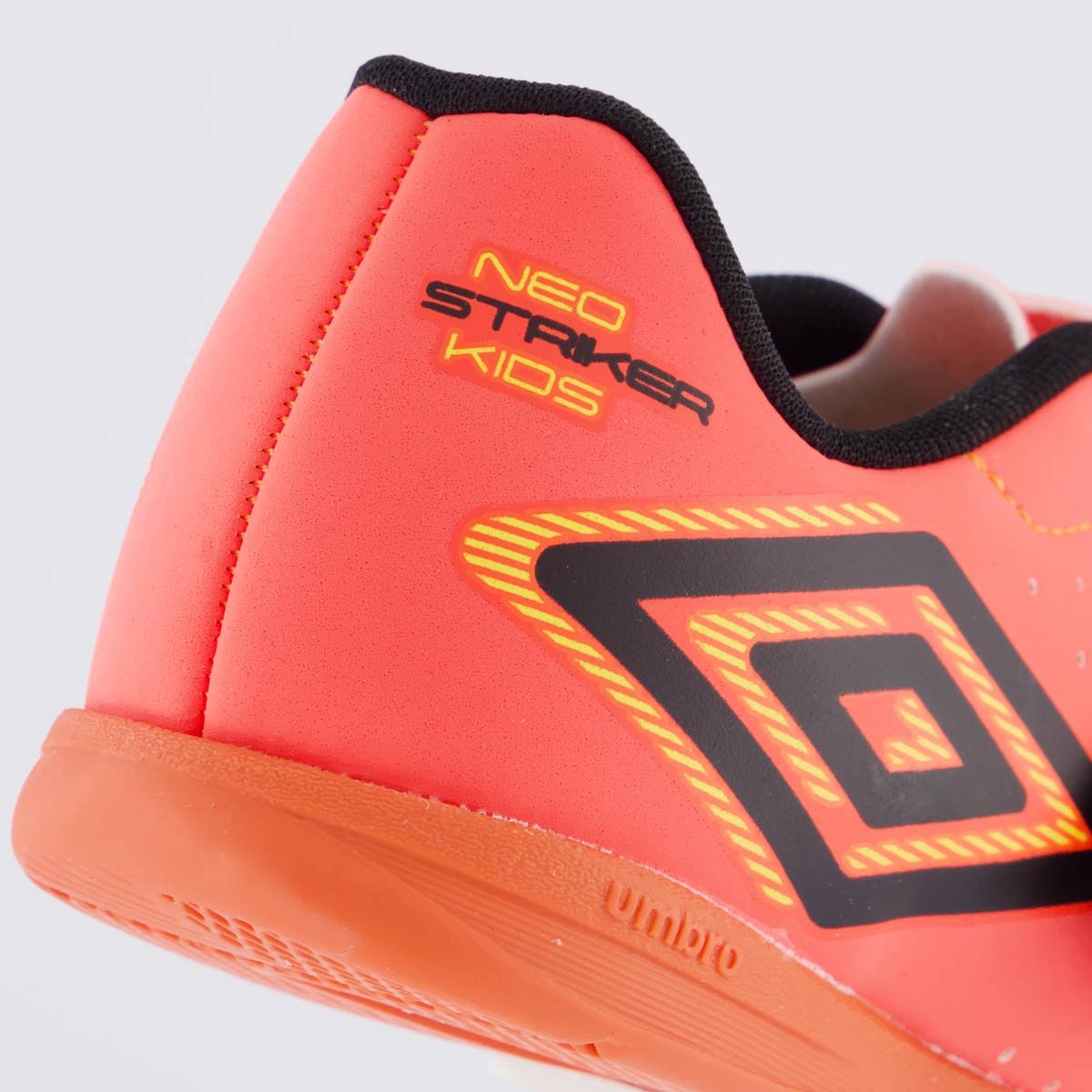 Chuteira Umbro Class Neo Futsal Juvenil Laranja Laranja/Preto 6