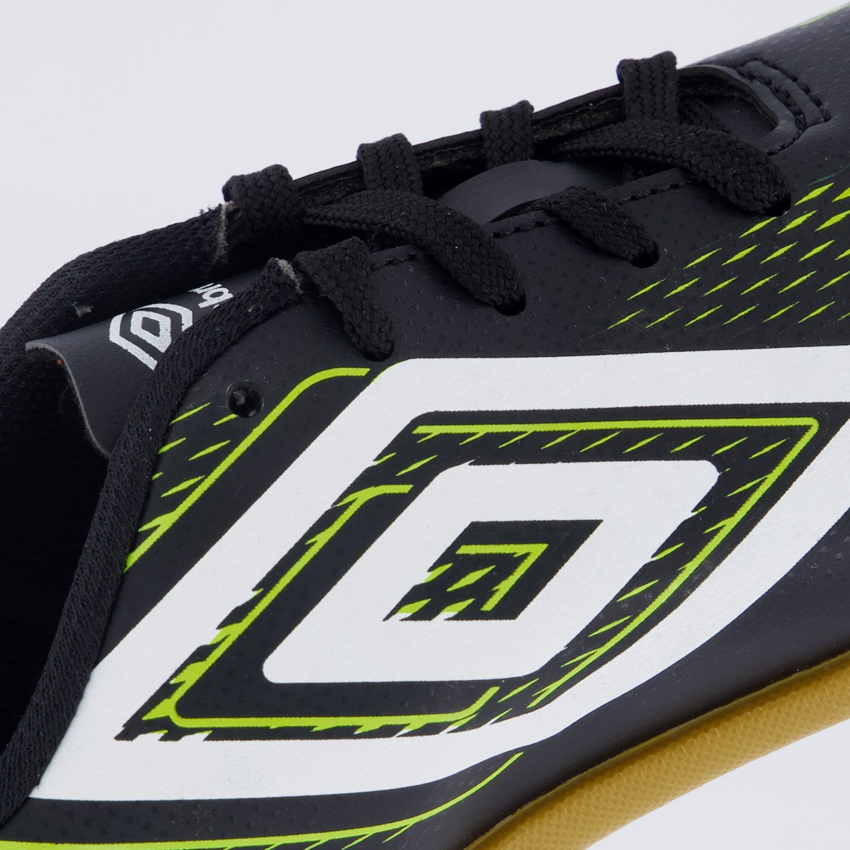 Chuteira Umbro Fast II Futsal Juvenil Preta e Verde Preto/Verde 7