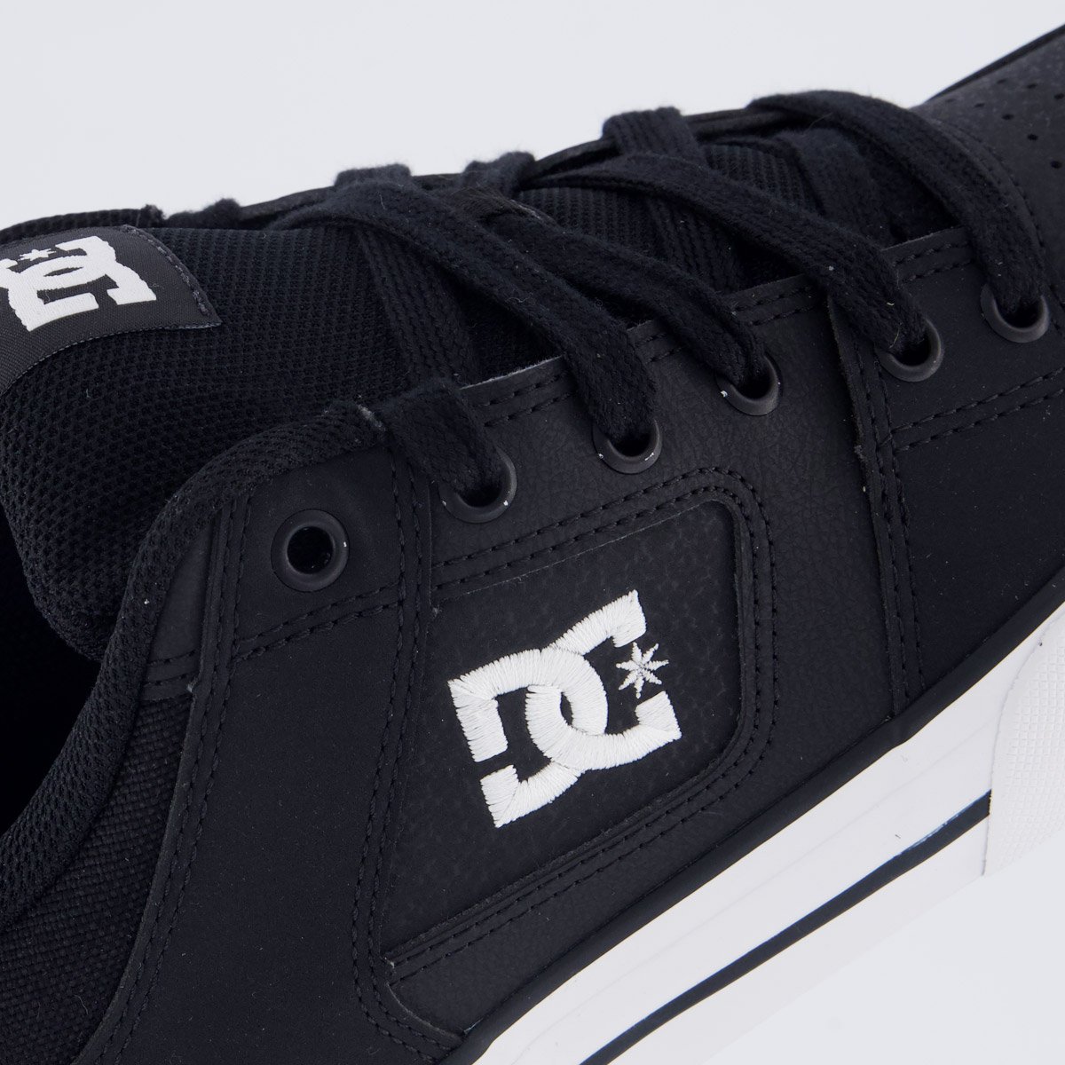 Tênis DC Shoes Pure Preto e Branco Preto/Branco 7