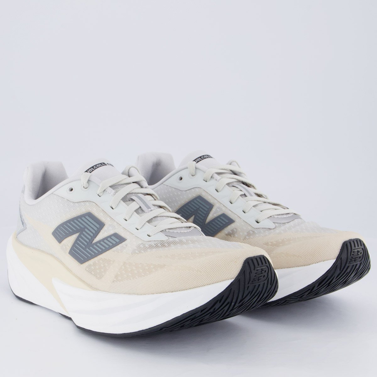 Tênis New Balance Fuelcell Rebel V5 Cinza Cinza/Bege 2