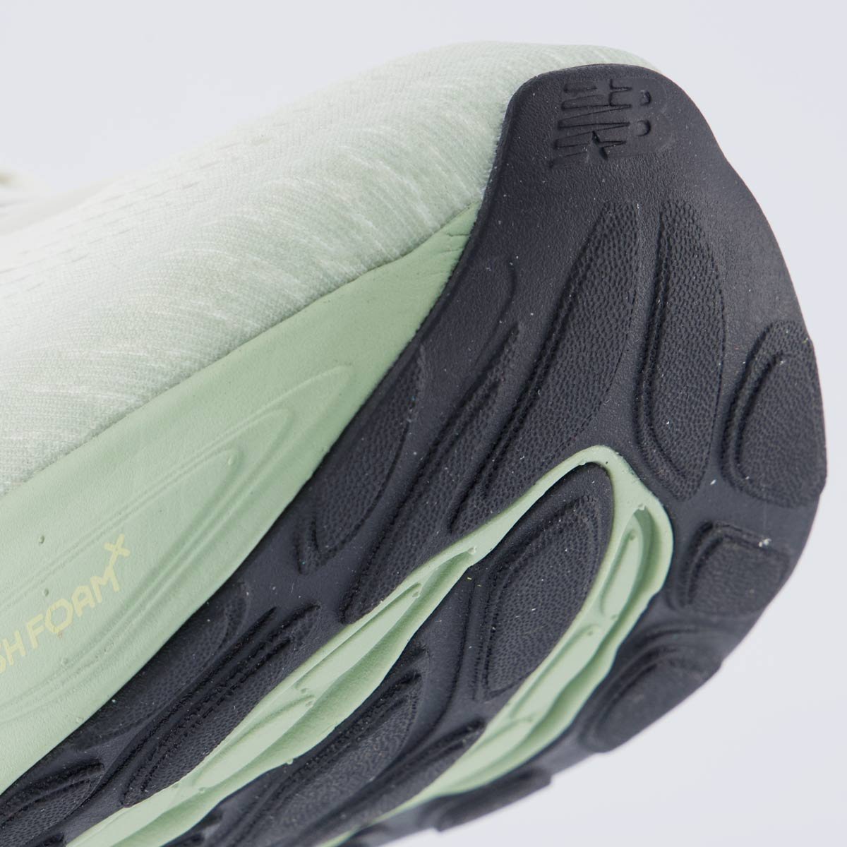 Tênis New Balance Fresh Foam X 1080 V14 Verde e Branco Verde 8