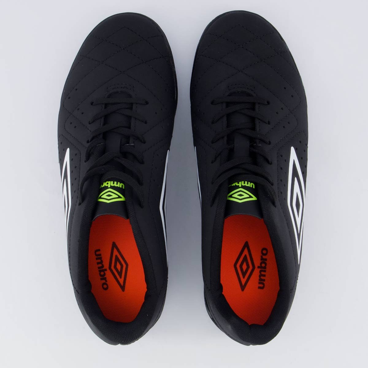 Chuteira Umbro Neo Striker Society I Preta Preto 4