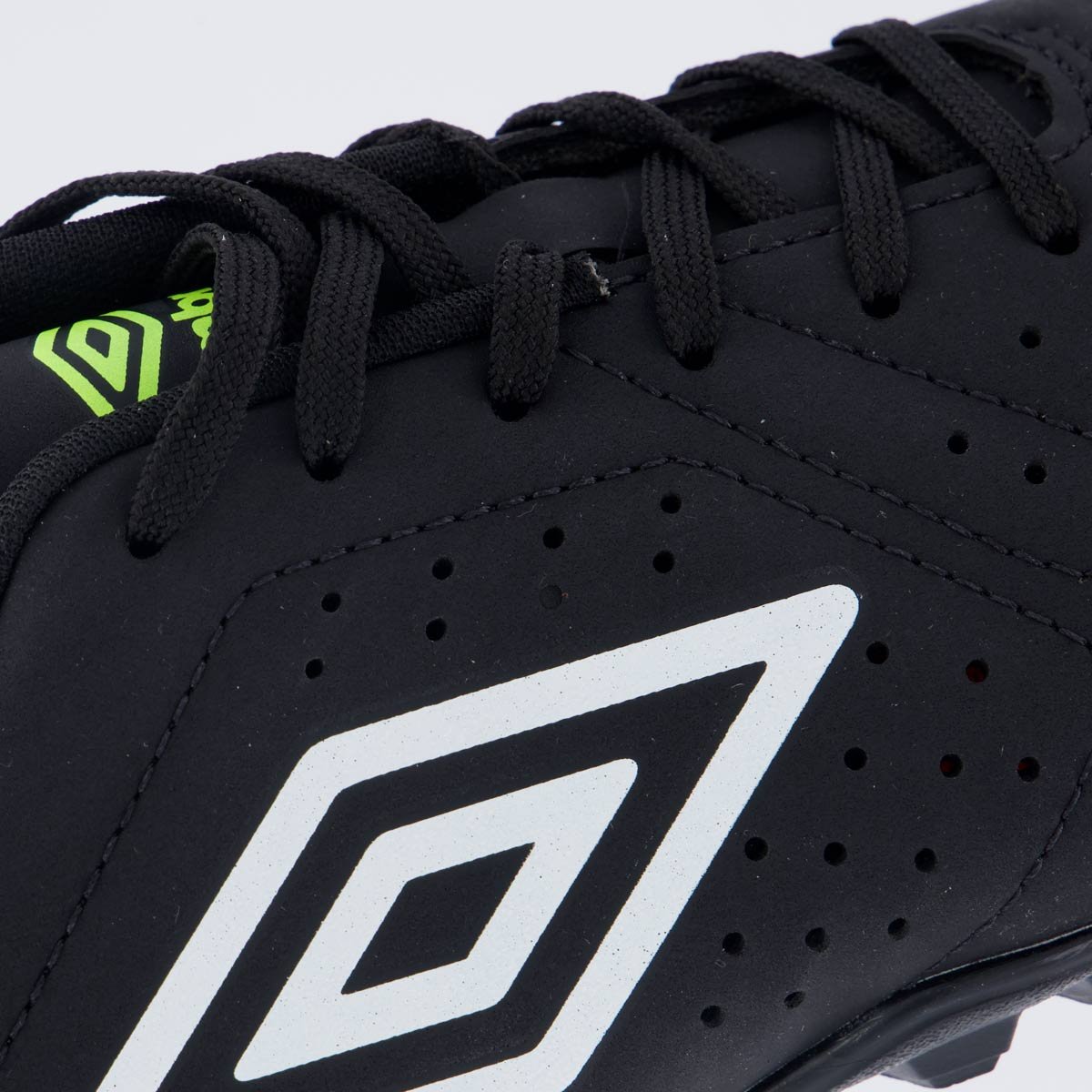 Chuteira Umbro Neo Striker Society I Preta Preto 7