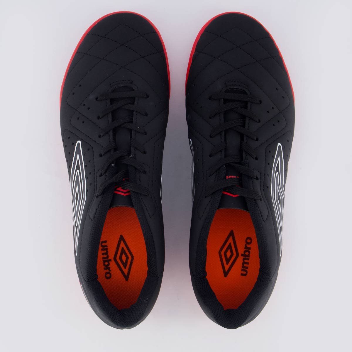 Chuteira Umbro Neo Striker Society I Preta e Vermelha Preto 4