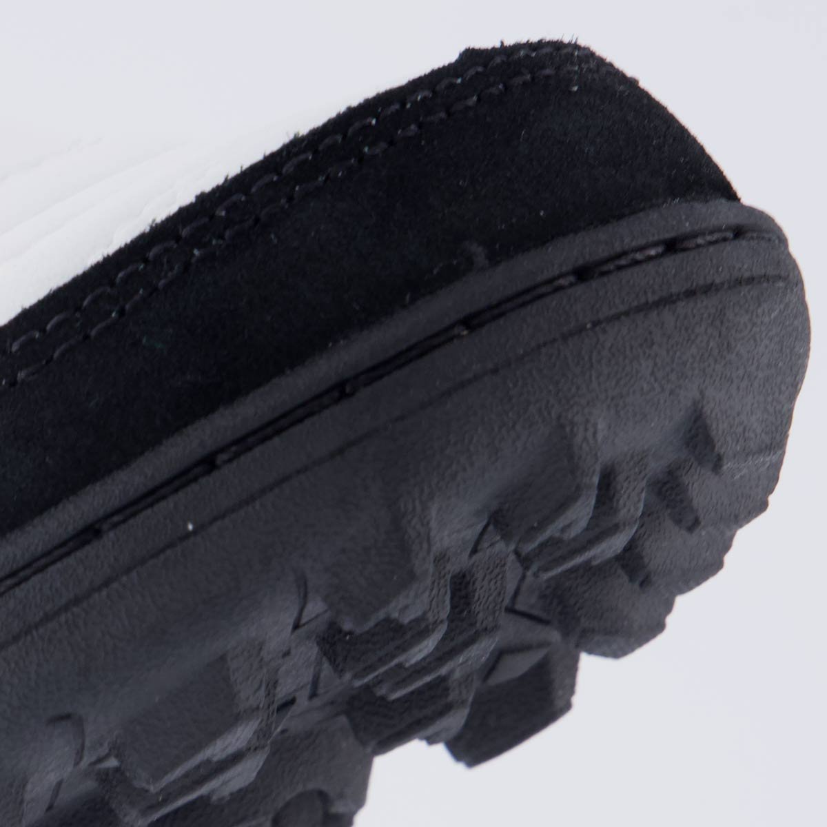 Chuteira Umbro Pro 5 Bump Club Society Branca e Preta Branco 8