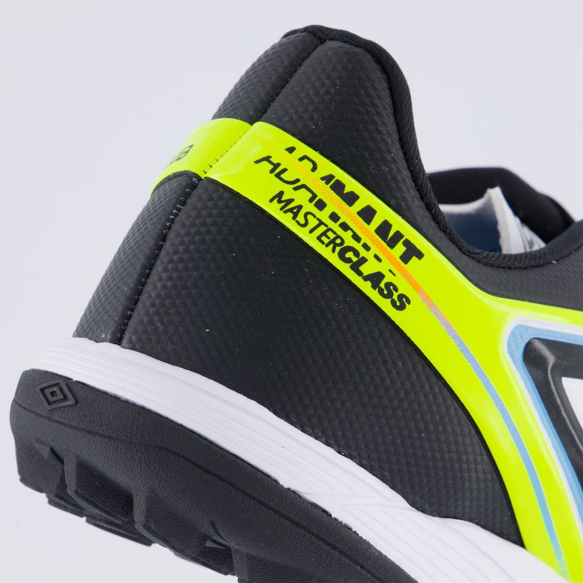 Chuteira Umbro Adamant Master Class Club Society Branca e Verde Branco 6