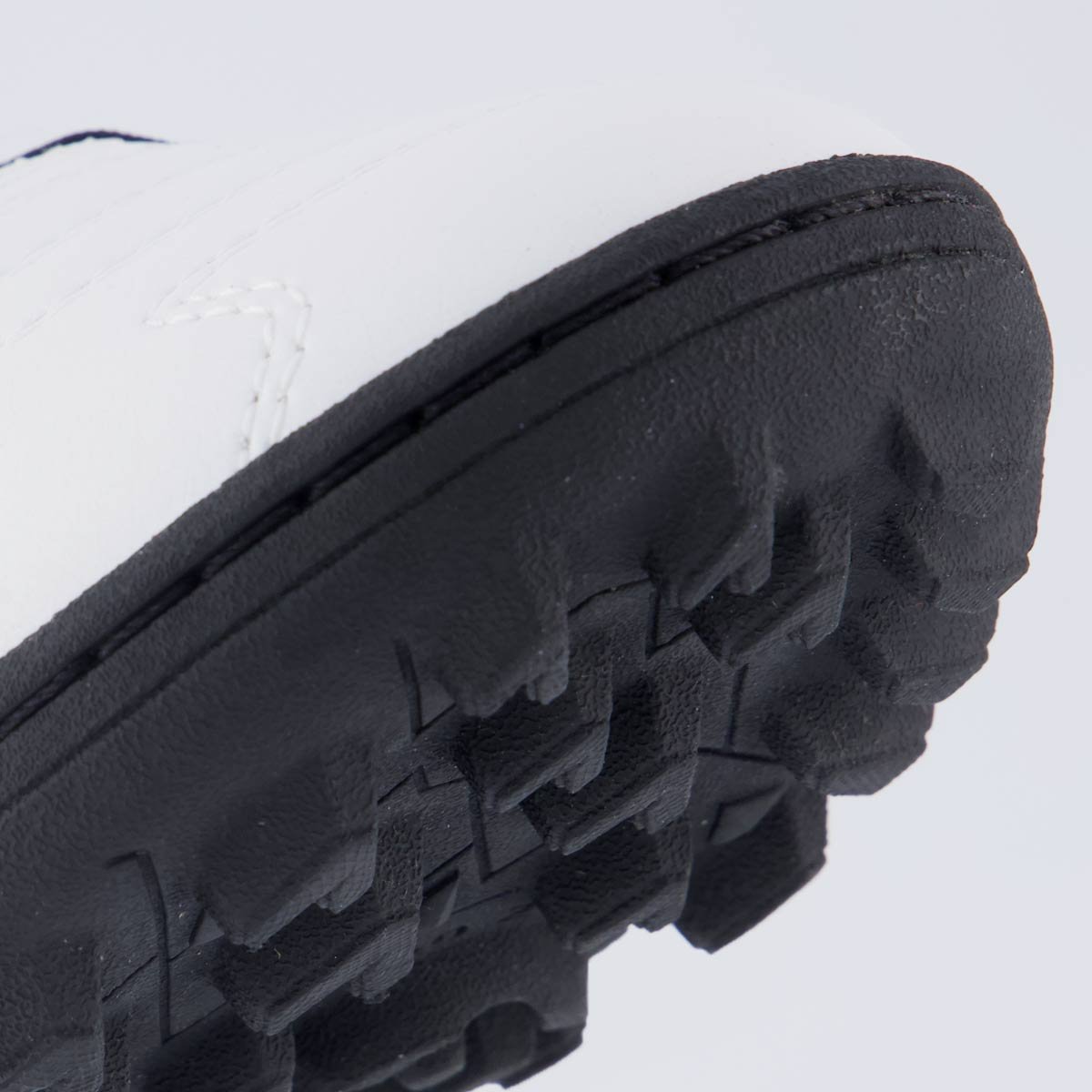 Chuteira Umbro Adamant Master Class Club Society Branca e Verde Branco 8