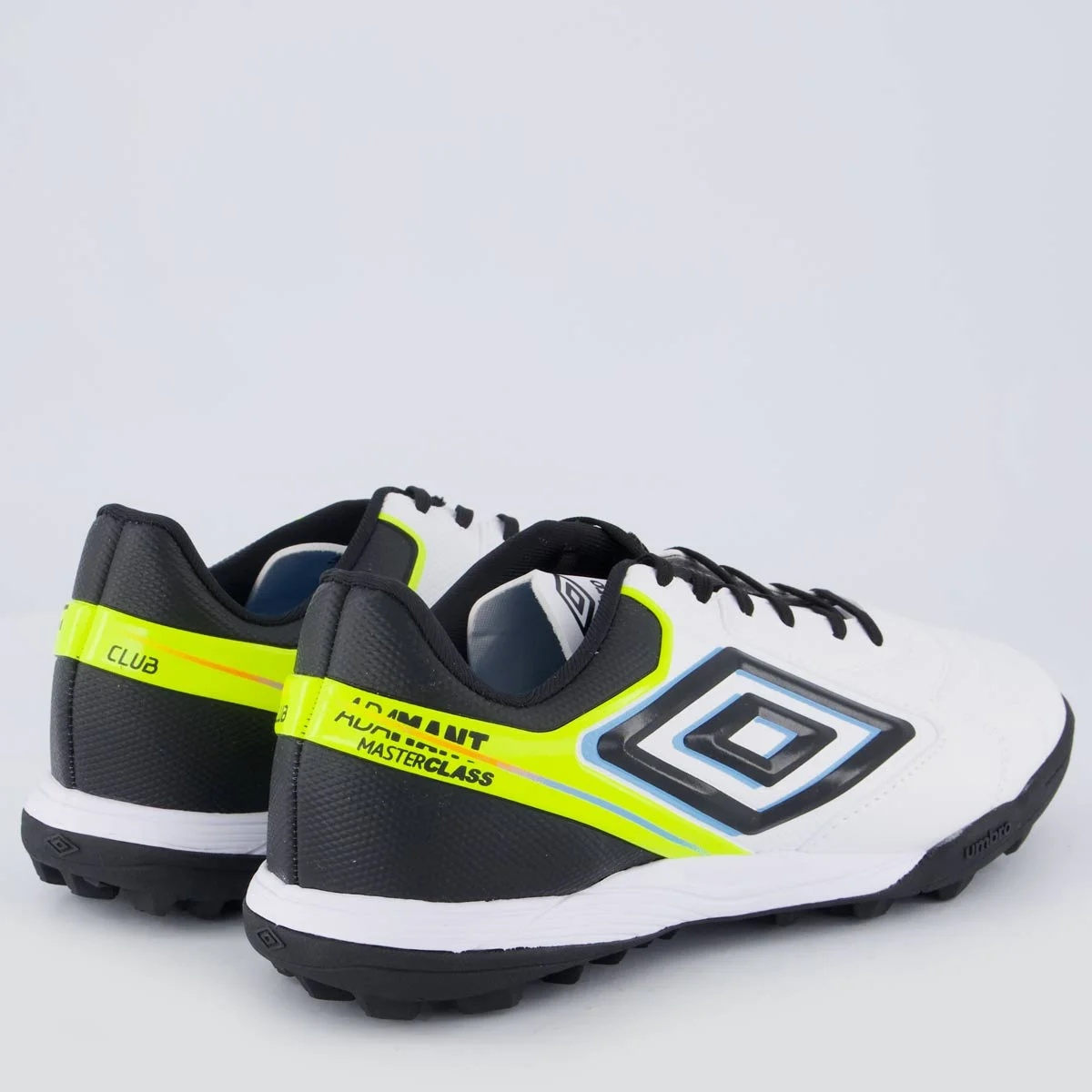 Chuteira Umbro Adamant Master Class Club Society Branca e Verde Branco 3