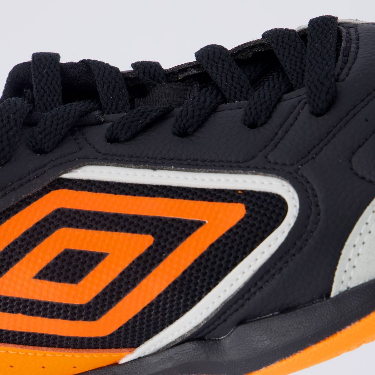 Chuteira Umbro Pro Challenge Uptake Futsal Preta e Laranja Preto/Laranja 7