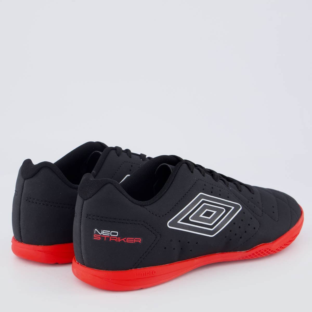 Chuteira Umbro Neo Striker Futsal I Preta e Vermelha Preto 3