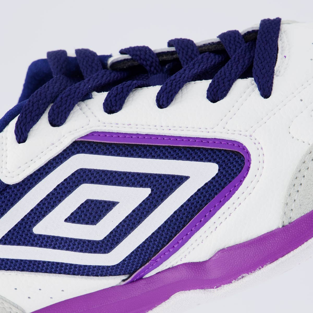 Chuteira Umbro Pro Challenge Uptake Futsal Branca Marinho Branco/Azul Marinho 7