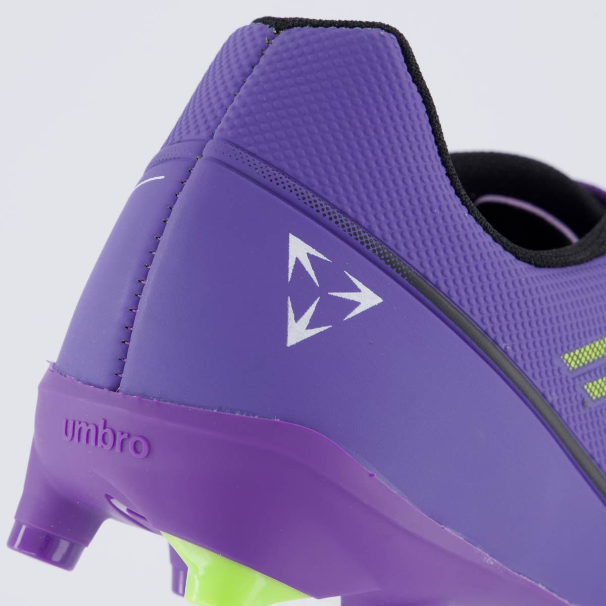 Chuteira Umbro Velocita Décimo Club Campo Roxa e Verde Roxo/Verde 6