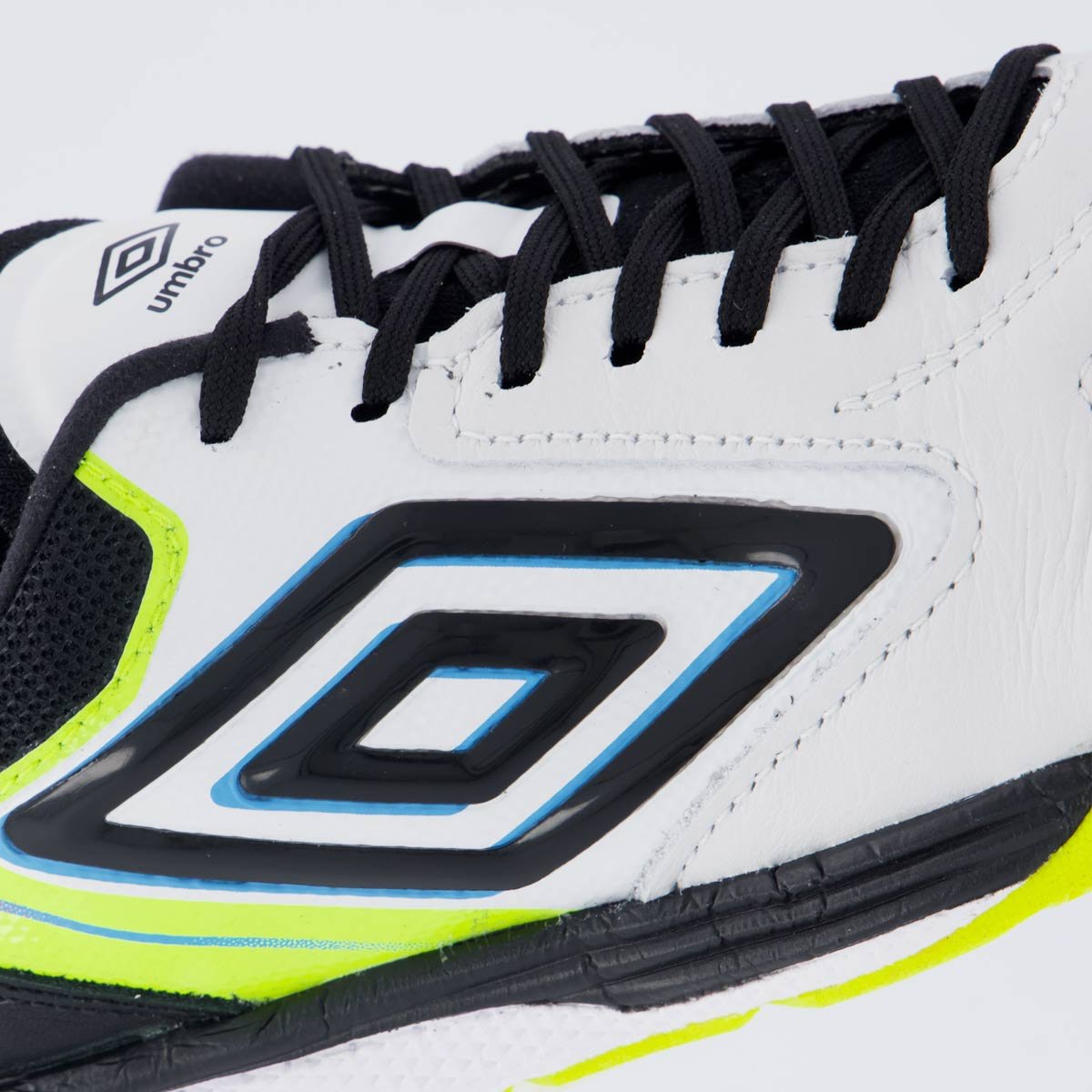 Chuteira Umbro Adamant Master Class Pro Bump Futsal Branca Branco/Verde 7