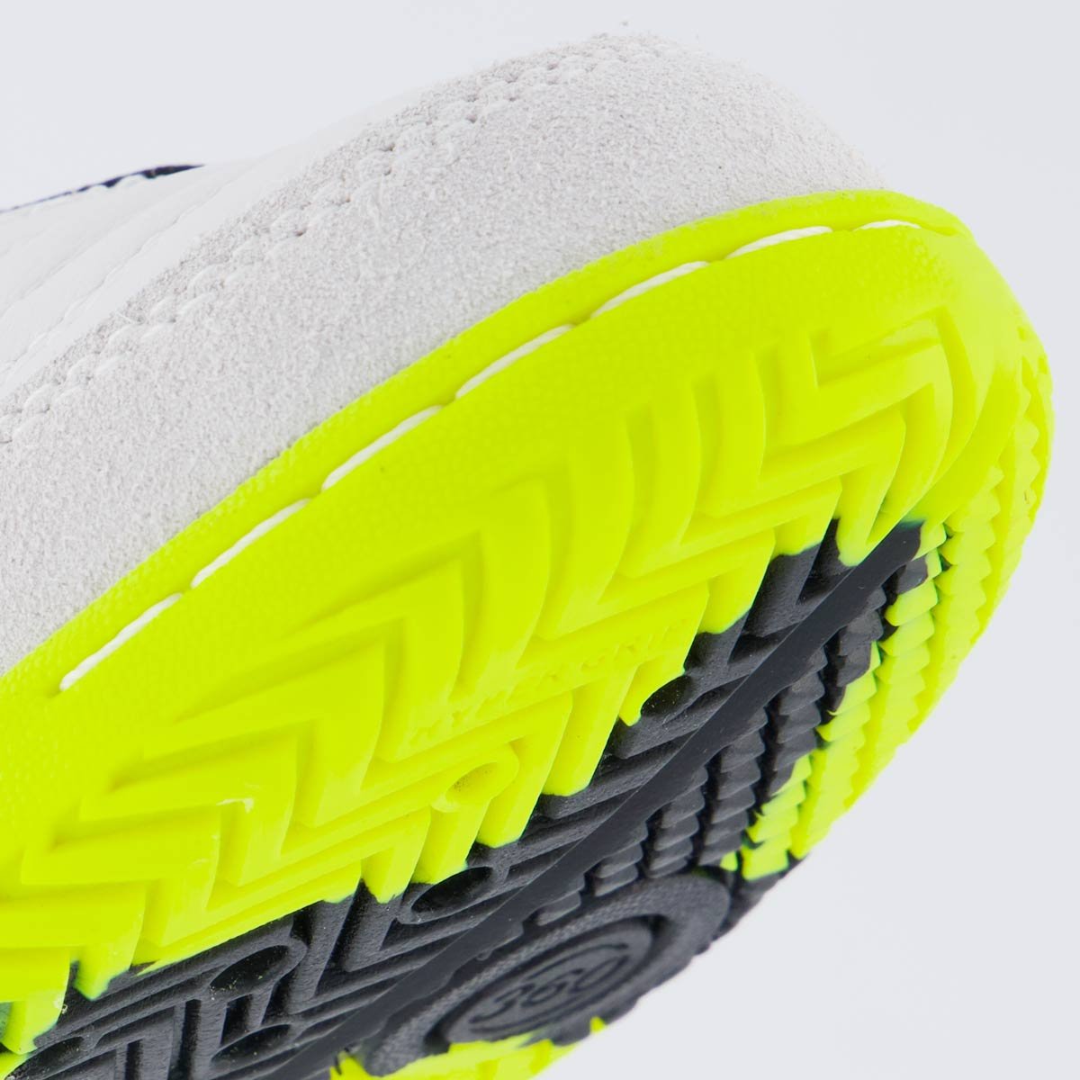 Chuteira Umbro Adamant Master Class Pro Bump Futsal Branca Branco/Verde 8