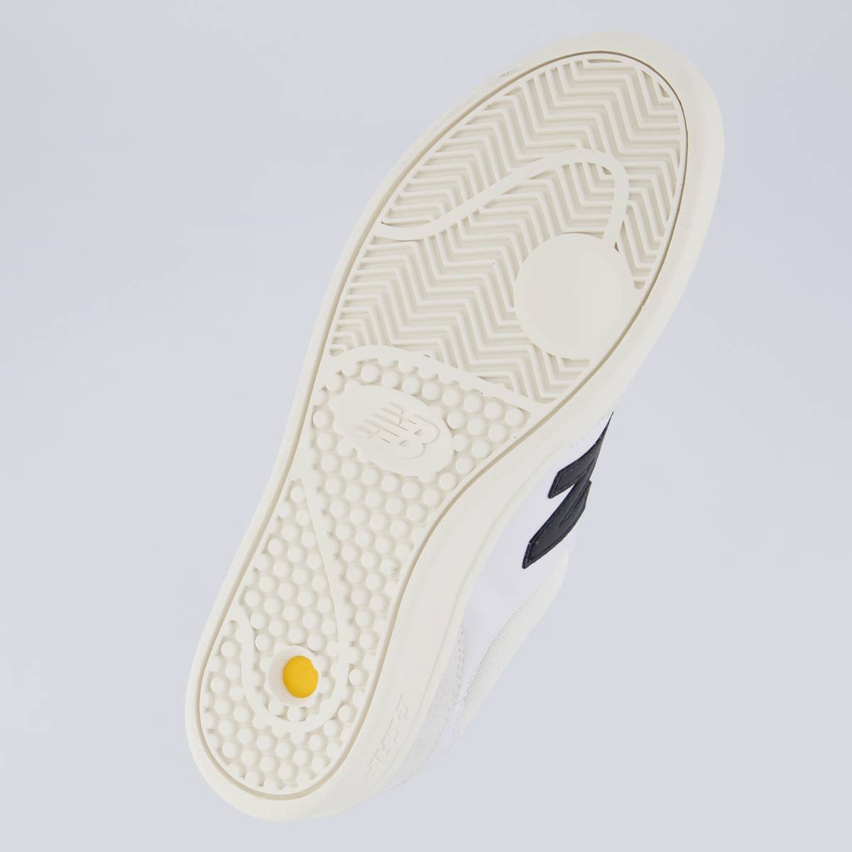 Tênis New Balance CT300 V3 Branco e Preto Branco 5