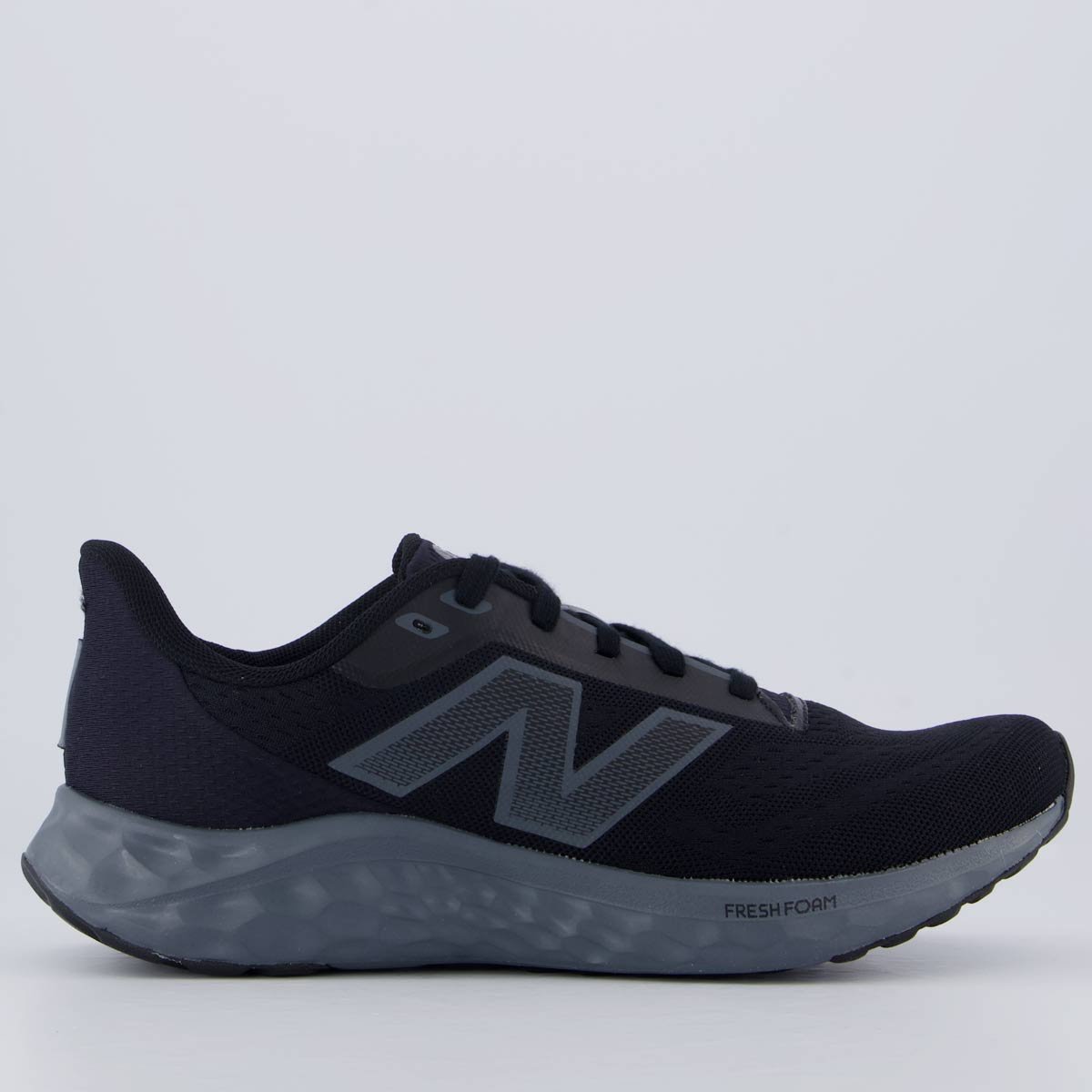 Tênis New Balance Fresh Foam Arishi V4 Preto e Cinza
