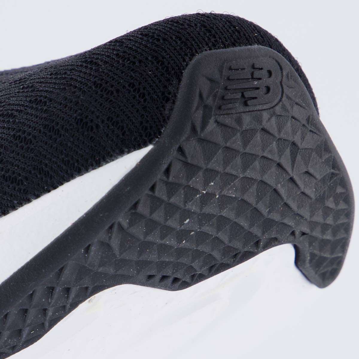 Tênis New Balance 413 V3 Preto e Coral Preto 8