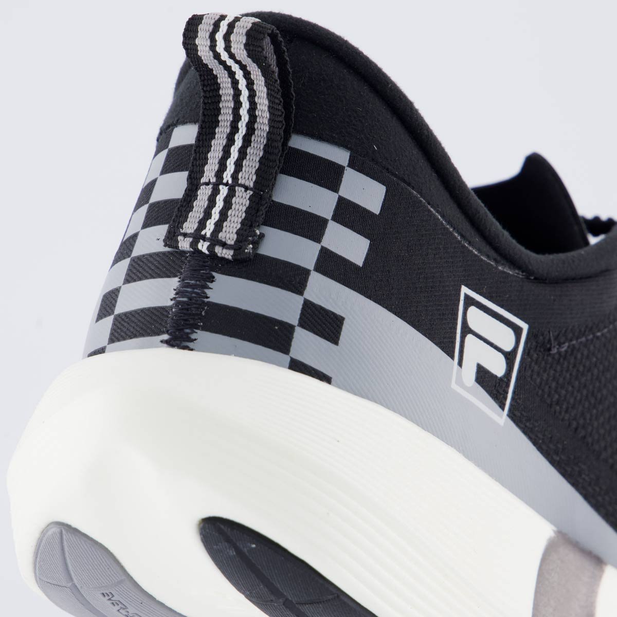 Tênis Fila KR7 Pro Feminino Preto Preto 6