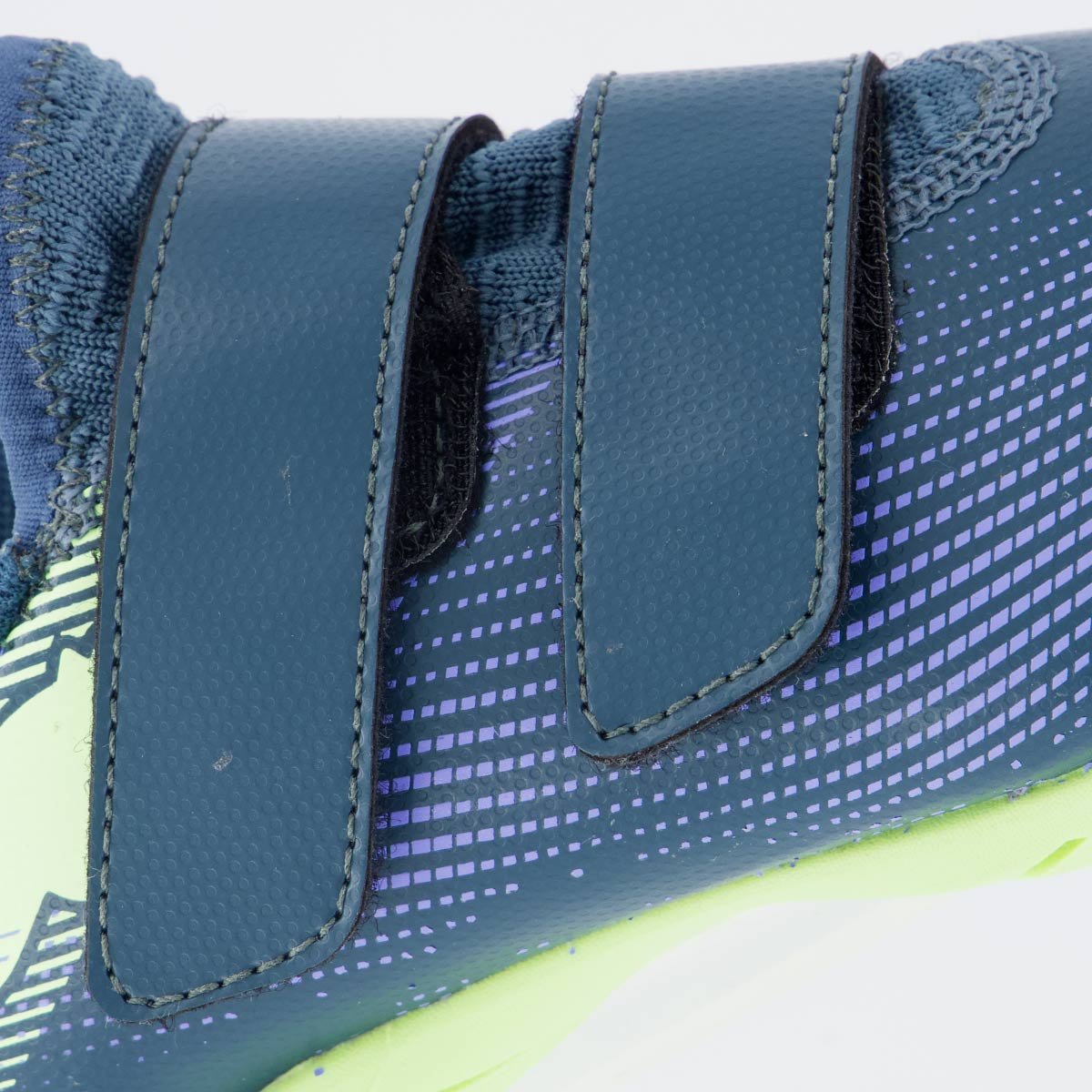 Chuteira Puma Future 7 Play IT V PS Juvenil Futsal Azul e Verde Verde 7