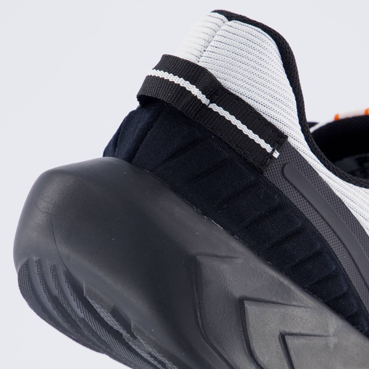 Tênis Fila Diffusion Branco e Preto Branco 6