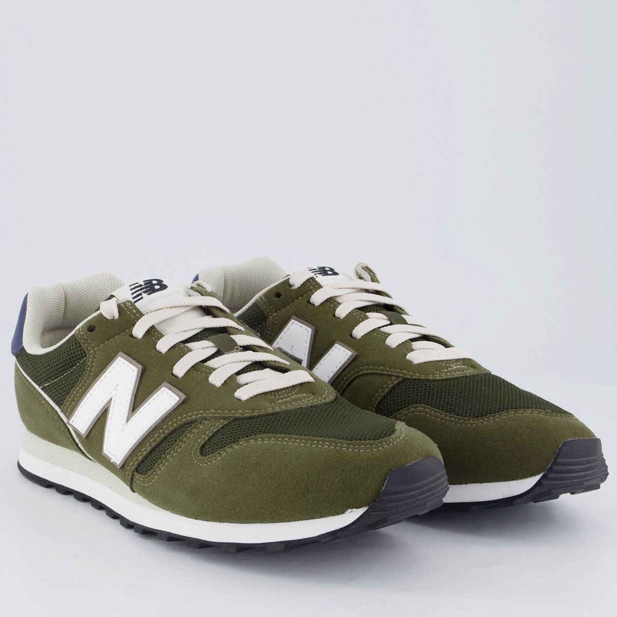 Tênis New Balance 373 V2 Verde Musgo Verde 2