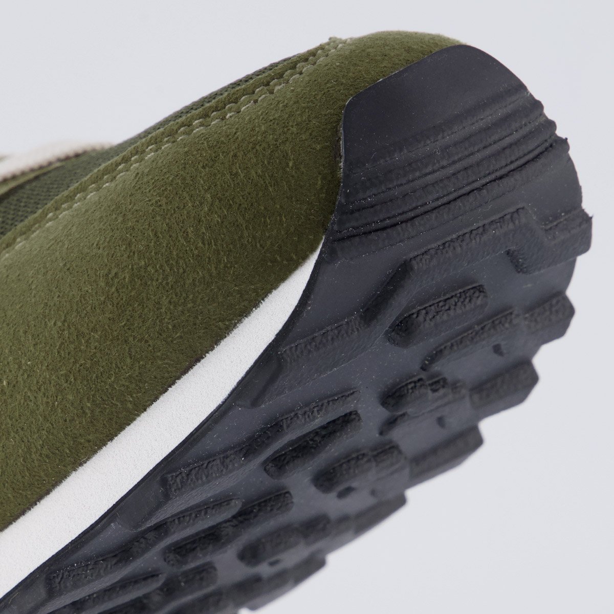 Tênis New Balance 373 V2 Verde Musgo Verde 8