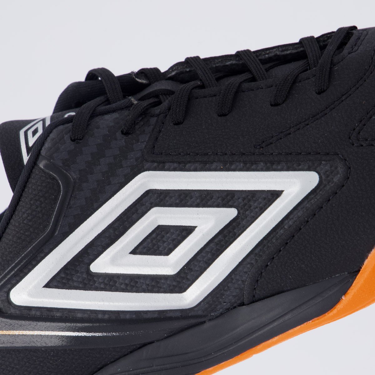 Chuteira Umbro Adamant Master Class Club Futsal Preta e Laranja Preto 7
