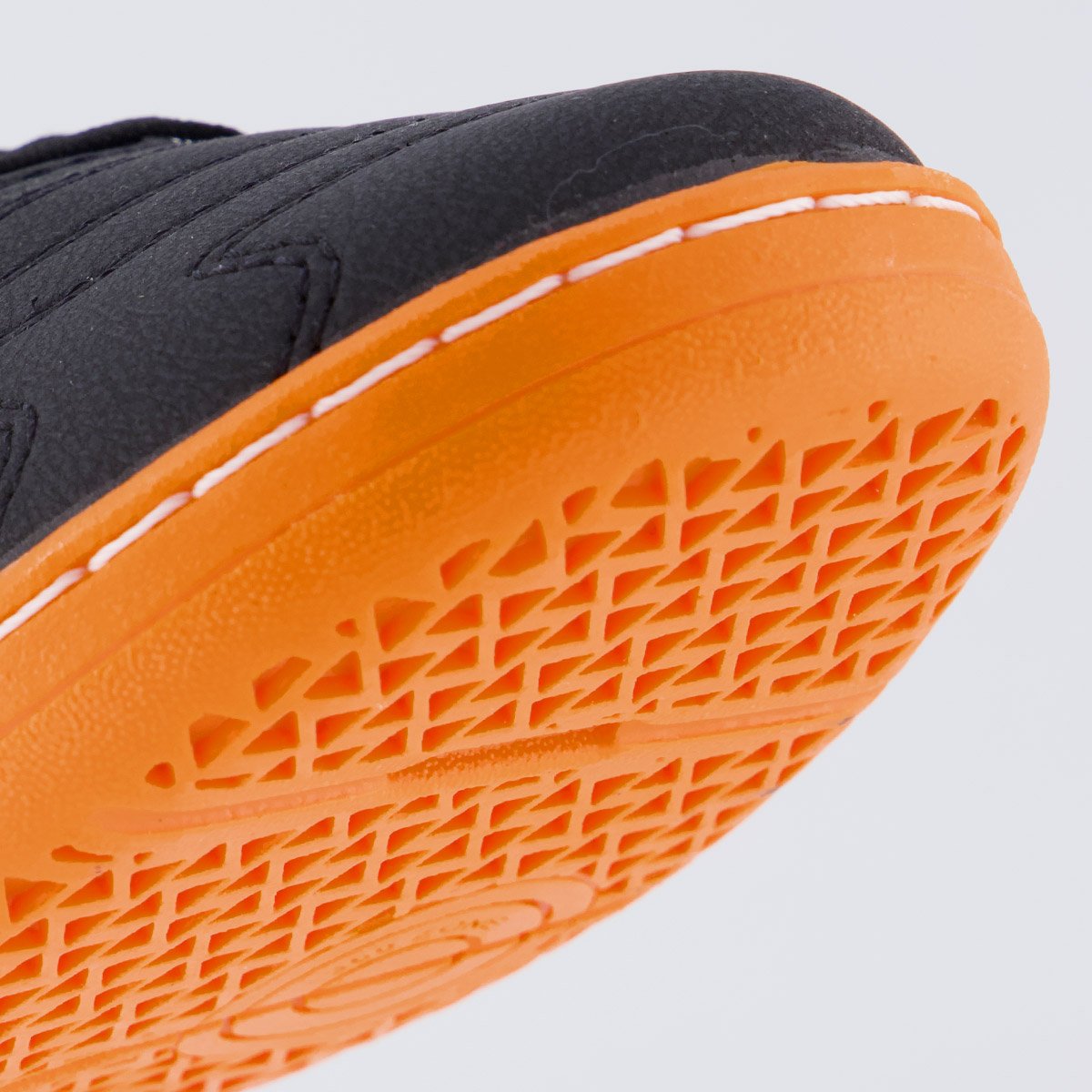 Chuteira Umbro Adamant Master Class Club Futsal Preta e Laranja Preto 8