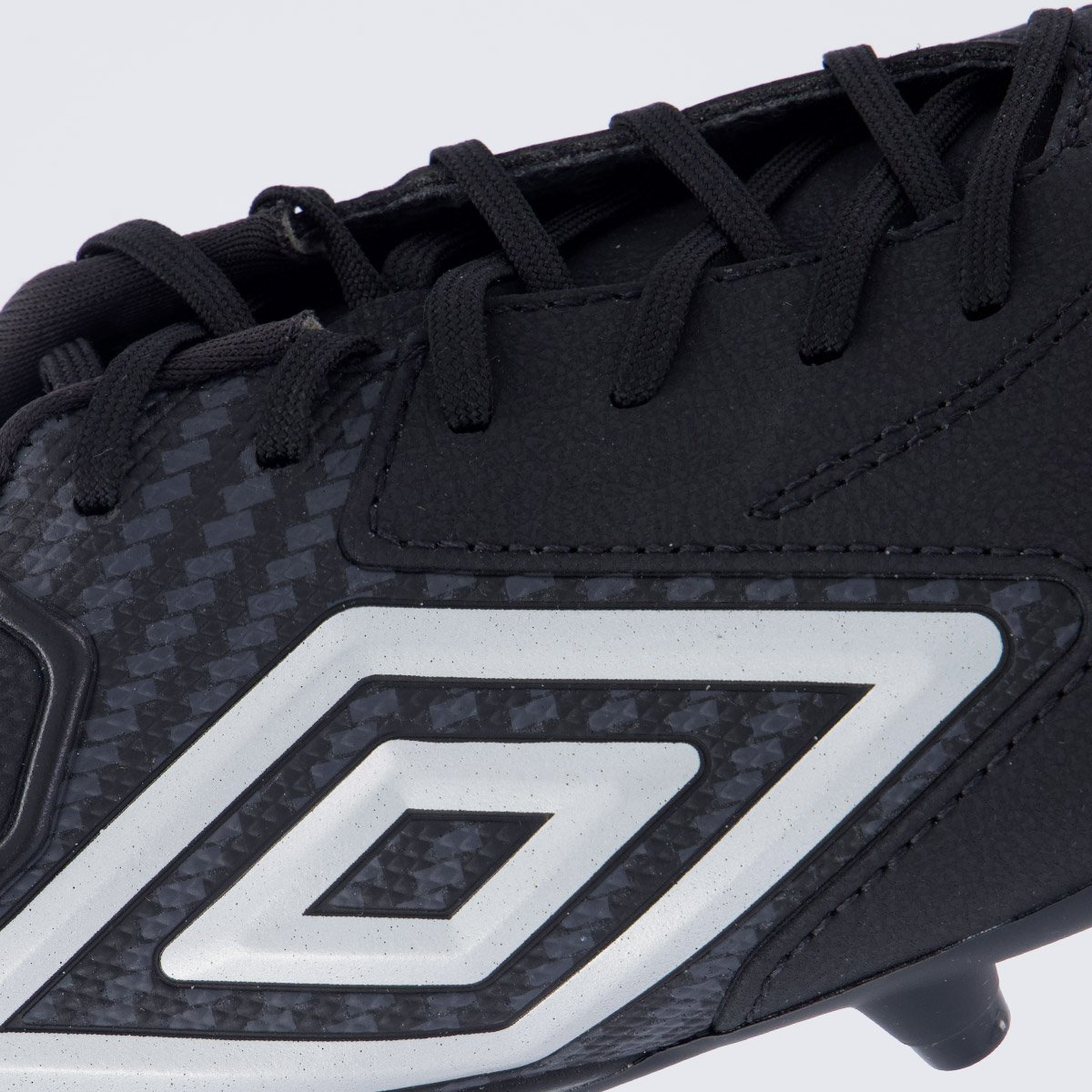 Chuteira Umbro Adamant Master Class Club Campo Preta e Prata Preto 7