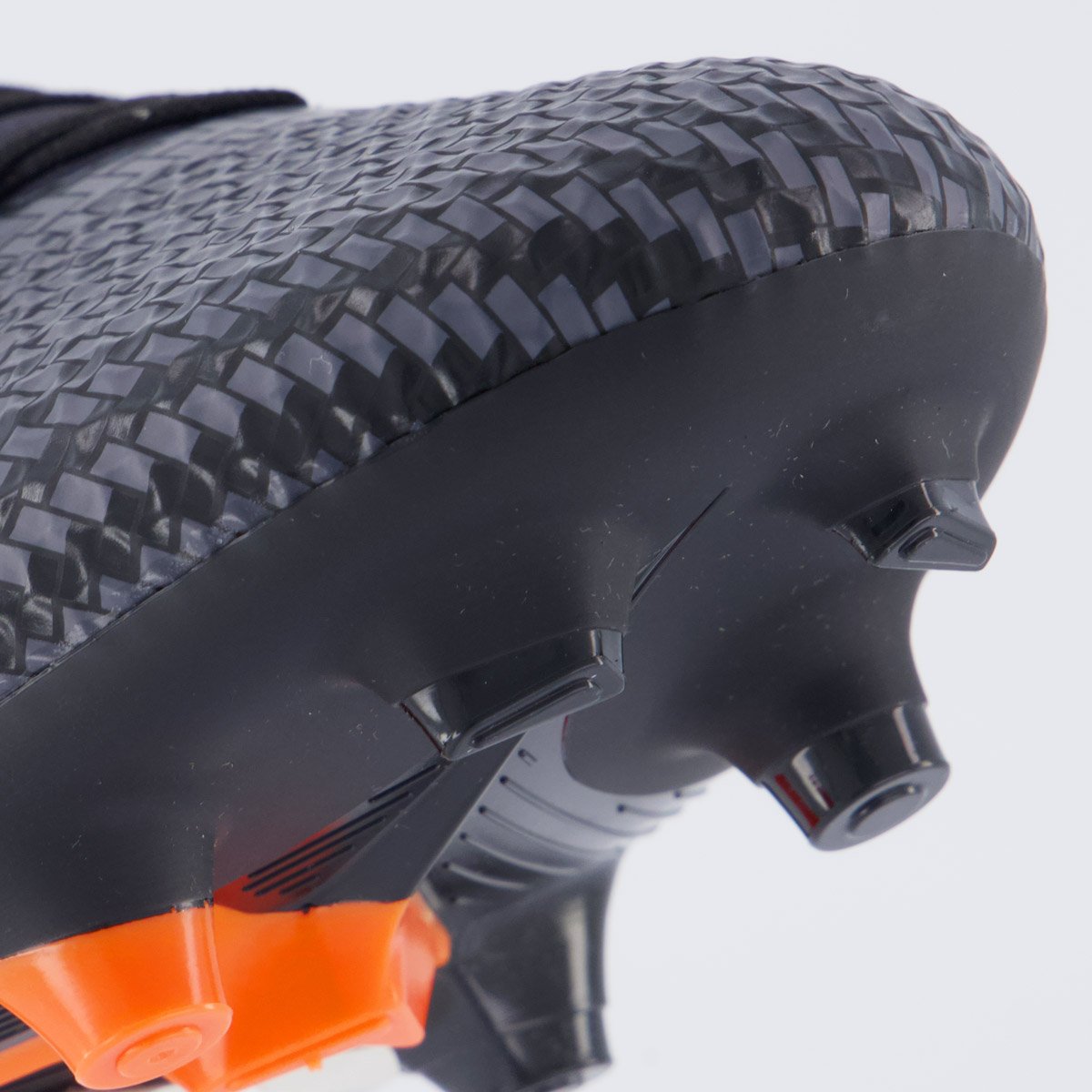 Chuteira Umbro Adamant Top Speed Club Campo Preta e Prata Preto 8