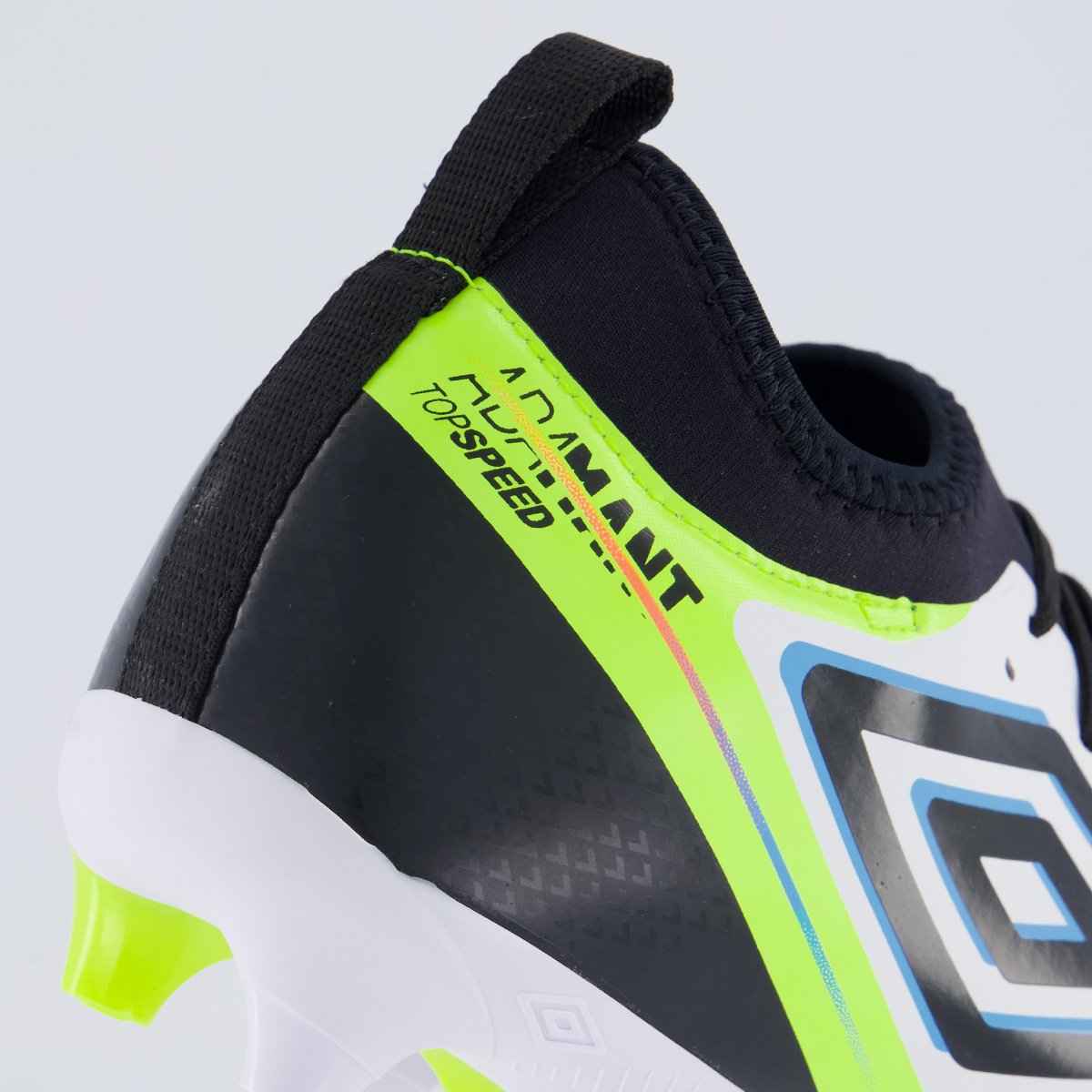 Chuteira Umbro Adamant Top Speed Club Campo Branca e Verde Branco 6