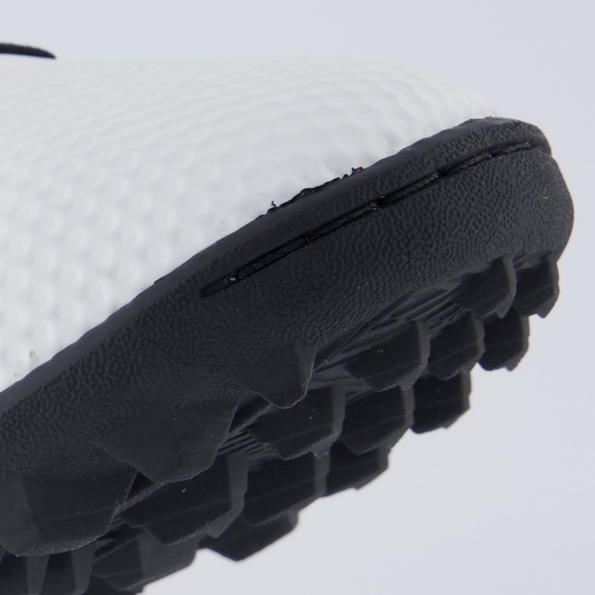 Chuteira Umbro Adamant Top Speed Club Society Branca Branco 8