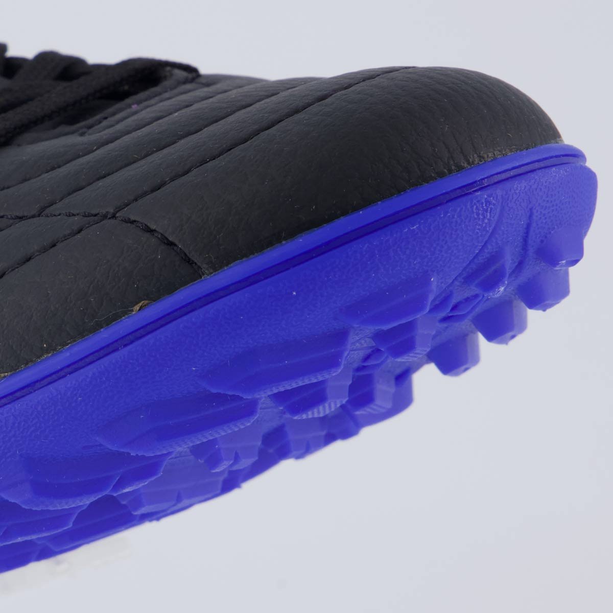 Chuteira Umbro Class Neo Juvenil Society Preta e Azul Preto/Azul 8