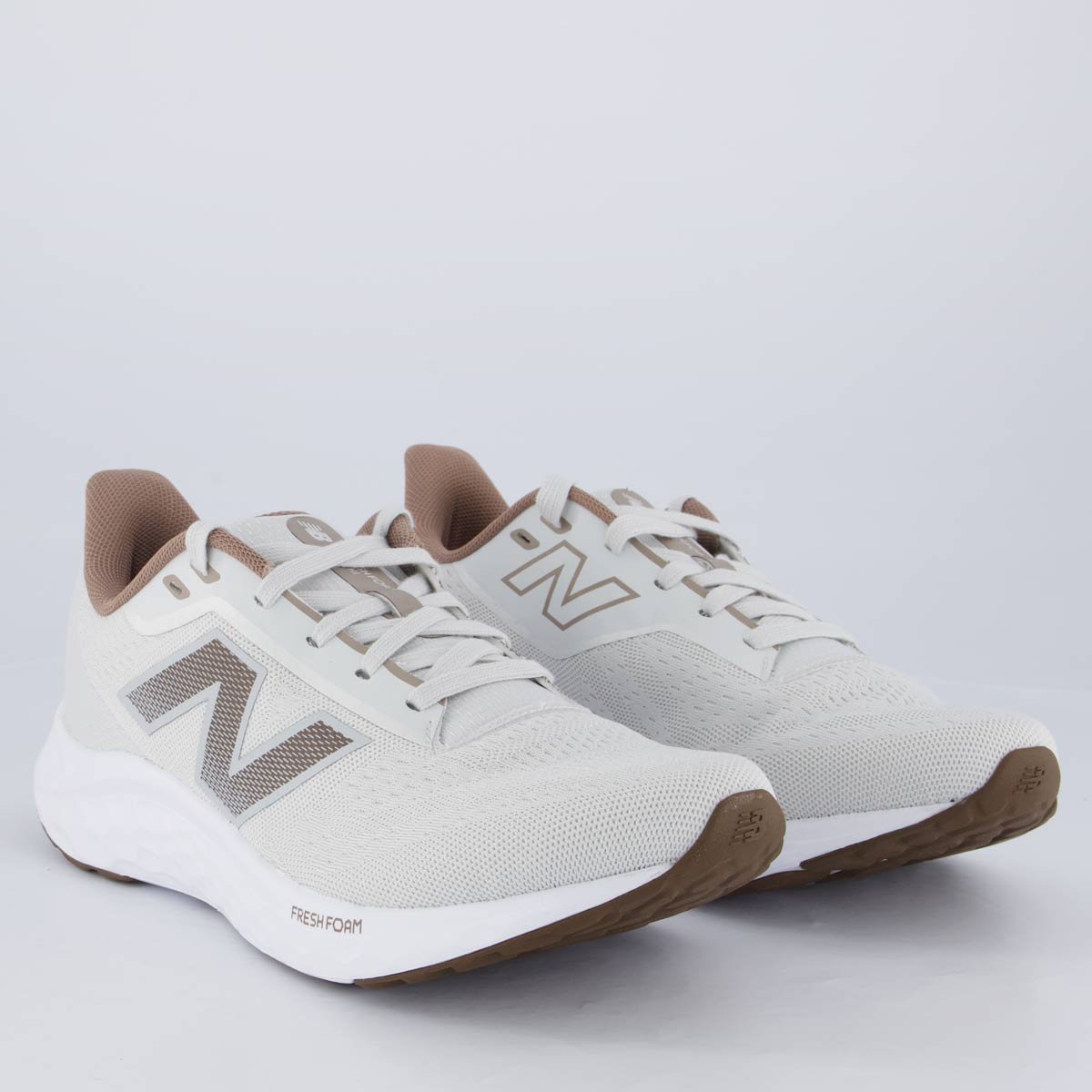 Tênis New Balance Fresh Foam Arishi V4 Cinza e Marrom Bege 2