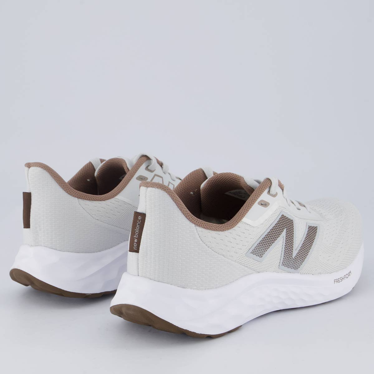 Tênis New Balance Fresh Foam Arishi V4 Cinza e Marrom Bege 3