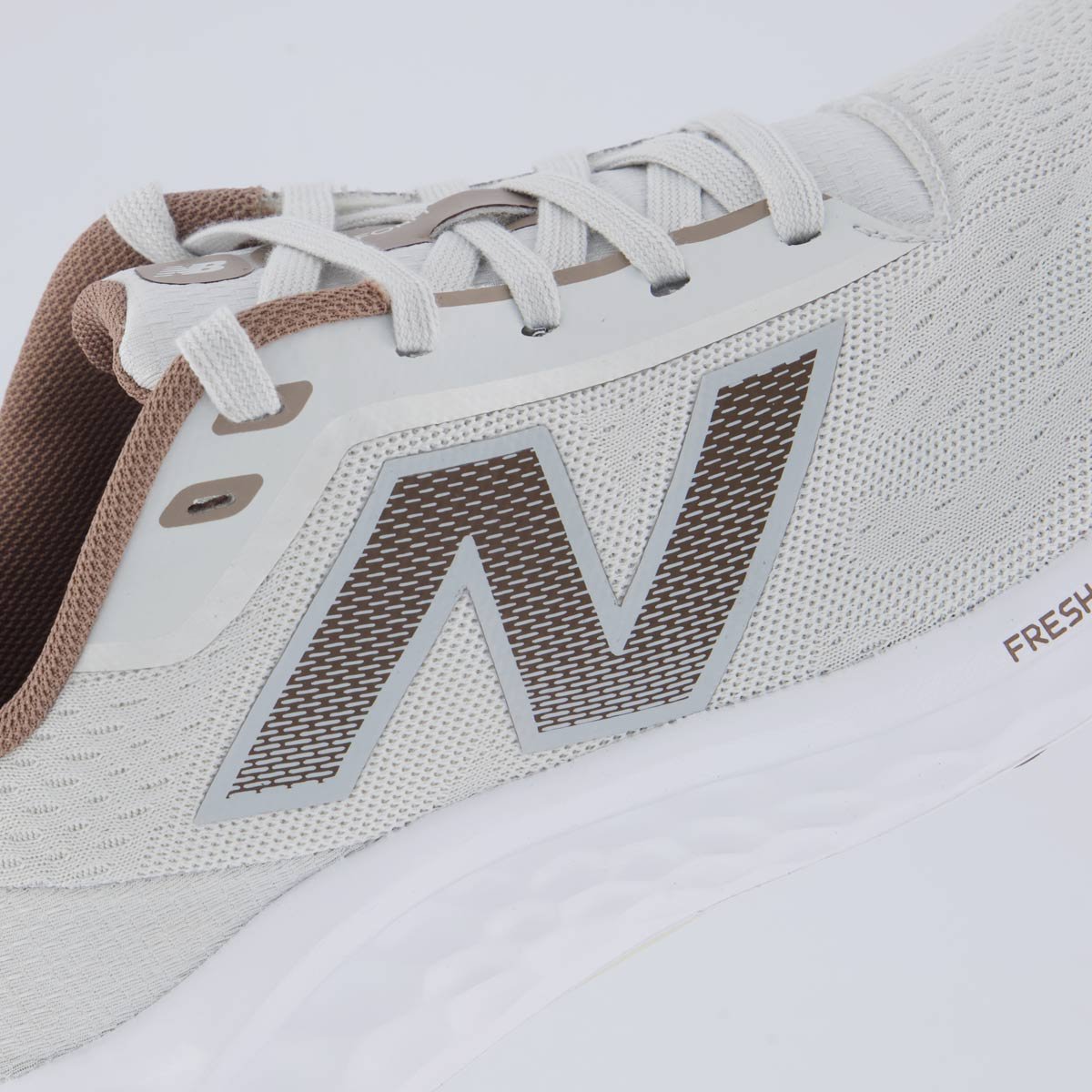 Tênis New Balance Fresh Foam Arishi V4 Cinza e Marrom Bege 7