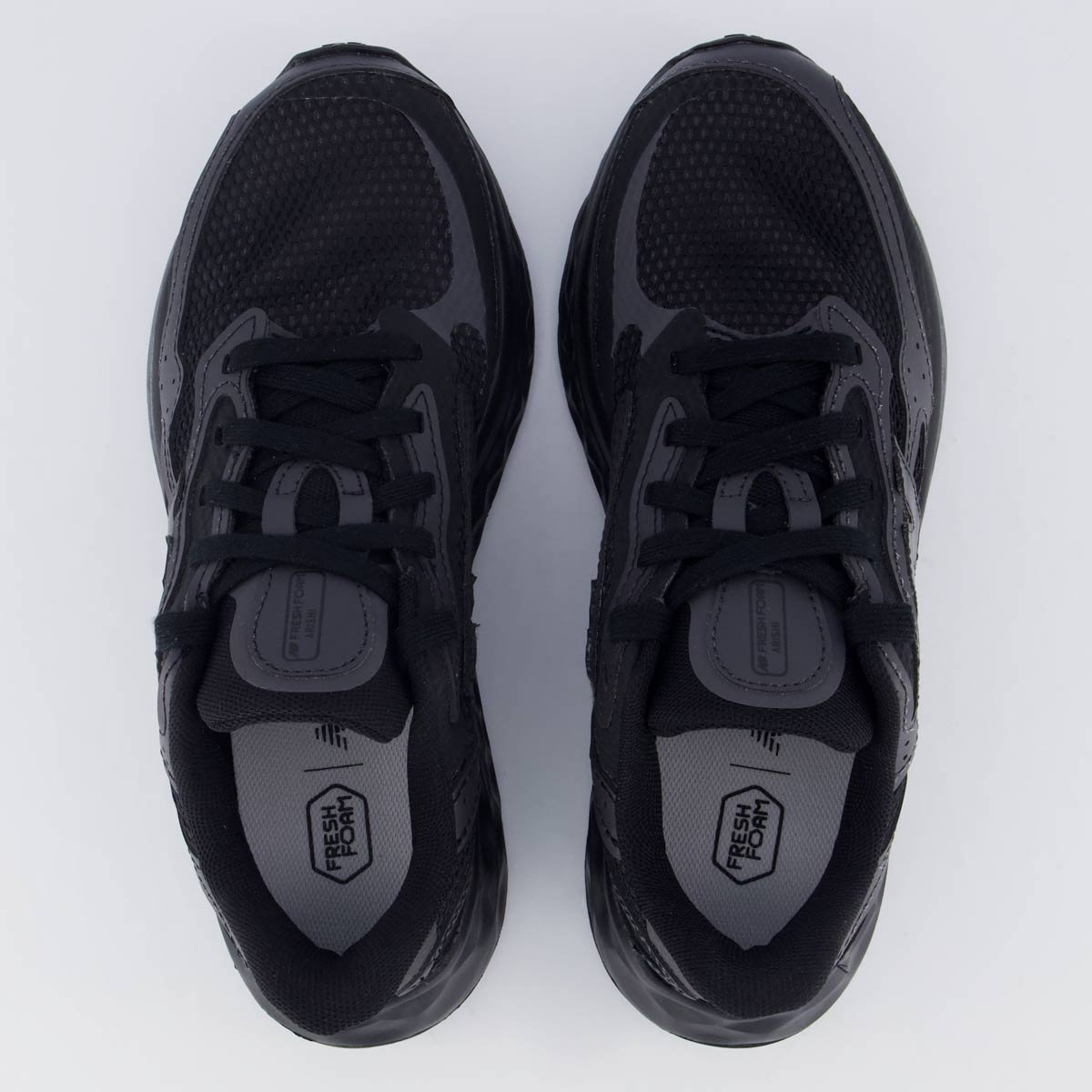 Tênis New Balance Fresh Foam Arishi V4 Feminino Preto e Cinza Preto 4