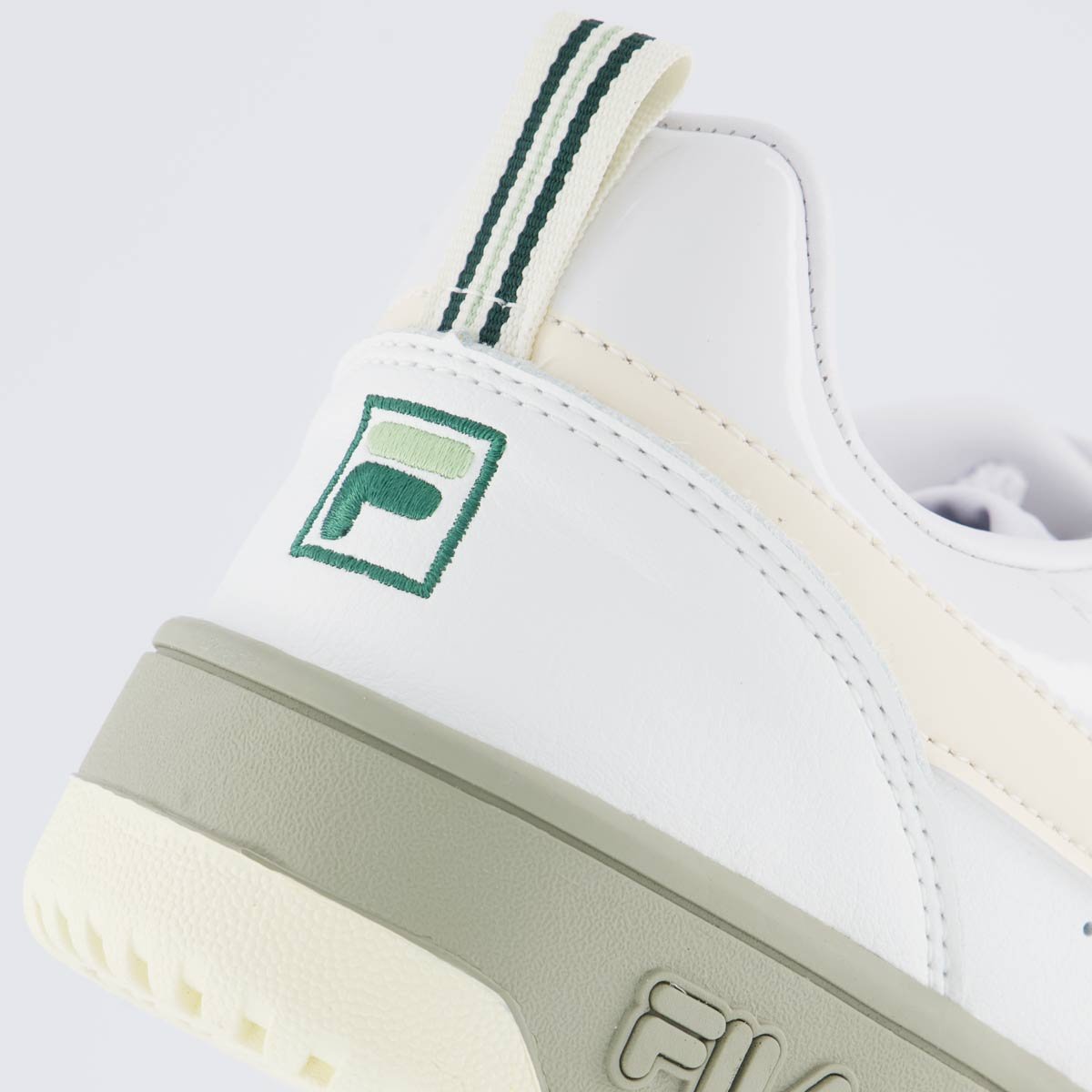 Tênis Fila Classic Tennis Branco Branco 6